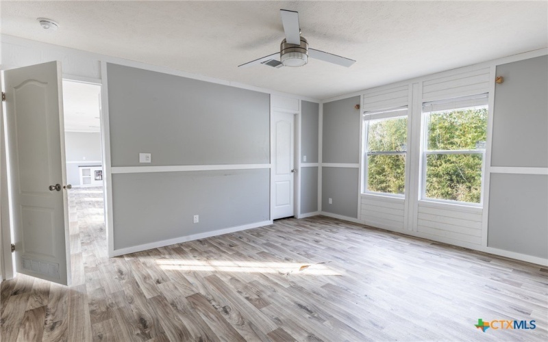 117 Royal, Taylor, TX 76574, 3 Bedrooms Bedrooms, ,2 BathroomsBathrooms,Residential,For Sale,117 Royal,0,603405