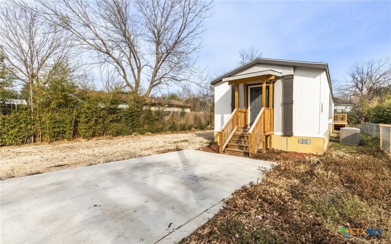 117 Royal, Taylor, TX 76574, 3 Bedrooms Bedrooms, ,2 BathroomsBathrooms,Residential,For Sale,117 Royal,0,603405