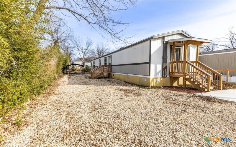 117 Royal, Taylor, TX 76574, 3 Bedrooms Bedrooms, ,2 BathroomsBathrooms,Residential,For Sale,117 Royal,0,603405