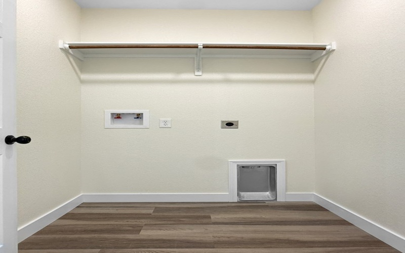 656 Skyline Dr, Bandera, TX 78003, 2 Bedrooms Bedrooms, ,2 BathroomsBathrooms,Residential,For Sale,656 Skyline Dr,0,121400