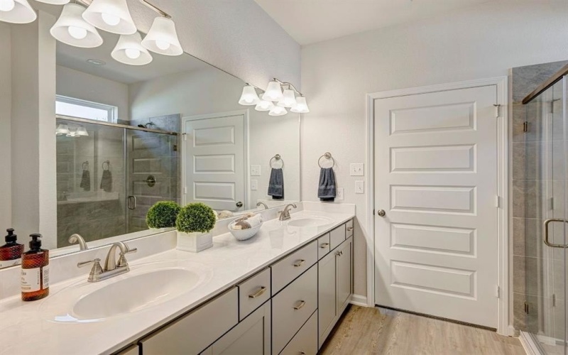 9633 McClane Farm Drive, Fort Worth, TX 76036, 3 Habitaciones Habitaciones , ,2 BañosBaños,Residential,En Venta,9633 McClane Farm Drive,0,21168492