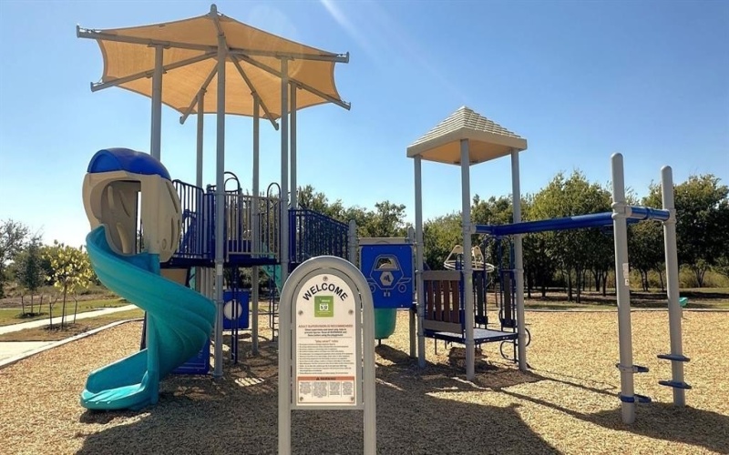 4324 Valley Brook Drive, Crowley, TX 76036, 3 Bedrooms Bedrooms, ,2 BathroomsBathrooms,Residential,For Sale,4324 Valley Brook Drive,0,21168538