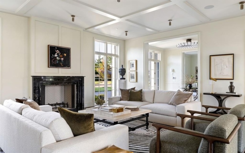 5610 Lobello, Dallas, TX 75229, 5 Habitaciones Habitaciones , ,7 BañosBaños,Residential,En Venta,5610 Lobello,0,21153748