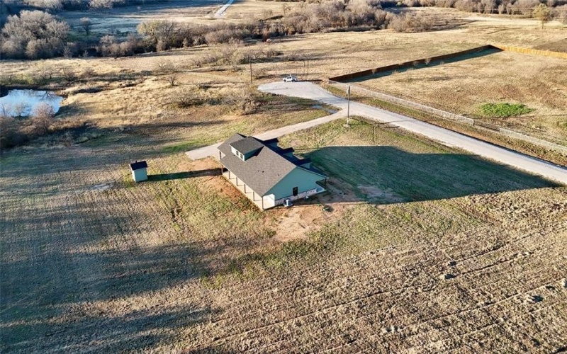 175 Flint Lane, Chico, TX 76431, 4 Bedrooms Bedrooms, ,3 BathroomsBathrooms,Residential,For Sale,175 Flint Lane,0,21160708