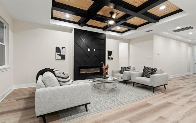 1420 Morrell Avenue, Dallas, TX 75203, 4 Bedrooms Bedrooms, ,2 BathroomsBathrooms,Residential,For Sale,1420 Morrell Avenue,0,21161316