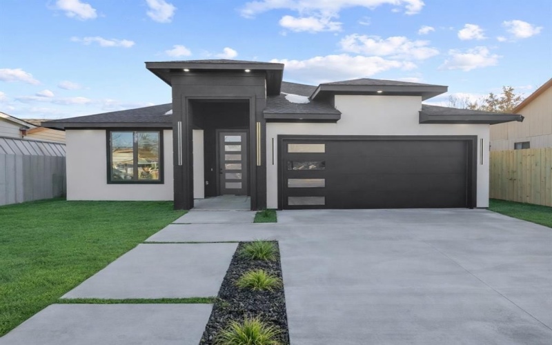 1420 Morrell Avenue, Dallas, TX 75203, 4 Bedrooms Bedrooms, ,2 BathroomsBathrooms,Residential,For Sale,1420 Morrell Avenue,0,21161316