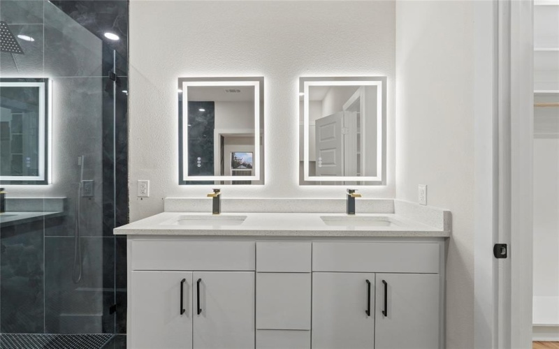 1420 Morrell Avenue, Dallas, TX 75203, 4 Bedrooms Bedrooms, ,2 BathroomsBathrooms,Residential,For Sale,1420 Morrell Avenue,0,21161316