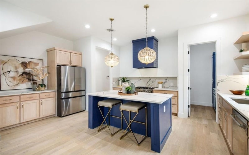 807 S Glasgow Drive, Dallas, TX 75223, 3 Habitaciones Habitaciones , ,2 BañosBaños,Residential Multi Family,En Venta,807 S Glasgow Drive,0,21164836