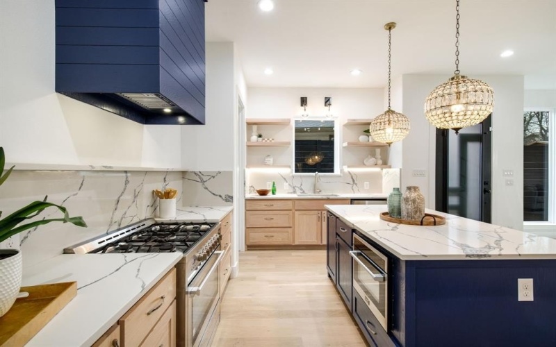 807 S Glasgow Drive, Dallas, TX 75223, 3 Habitaciones Habitaciones , ,2 BañosBaños,Residential Multi Family,En Venta,807 S Glasgow Drive,0,21164836