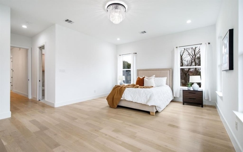 807 S Glasgow Drive, Dallas, TX 75223, 3 Habitaciones Habitaciones , ,2 BañosBaños,Residential Multi Family,En Venta,807 S Glasgow Drive,0,21164836