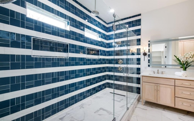 807 S Glasgow Drive, Dallas, TX 75223, 3 Habitaciones Habitaciones , ,2 BañosBaños,Residential Multi Family,En Venta,807 S Glasgow Drive,0,21164836