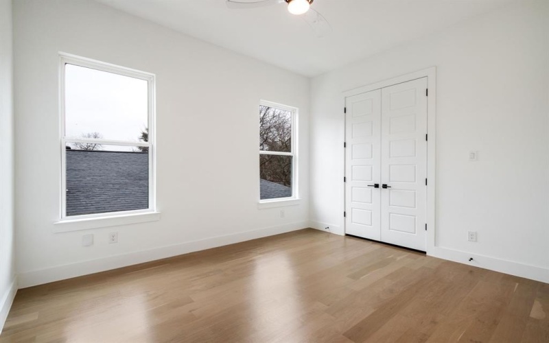 807 S Glasgow Drive, Dallas, TX 75223, 3 Habitaciones Habitaciones , ,2 BañosBaños,Residential Multi Family,En Venta,807 S Glasgow Drive,0,21164836