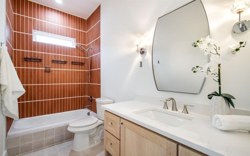 807 S Glasgow Drive, Dallas, TX 75223, 3 Habitaciones Habitaciones , ,2 BañosBaños,Residential Multi Family,En Venta,807 S Glasgow Drive,0,21164836