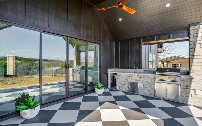 208 N Mountain Ridge, Cresson, TX 76035, 4 Habitaciones Habitaciones , ,5 BañosBaños,Residential,En Venta,208 N Mountain Ridge,0,21167024