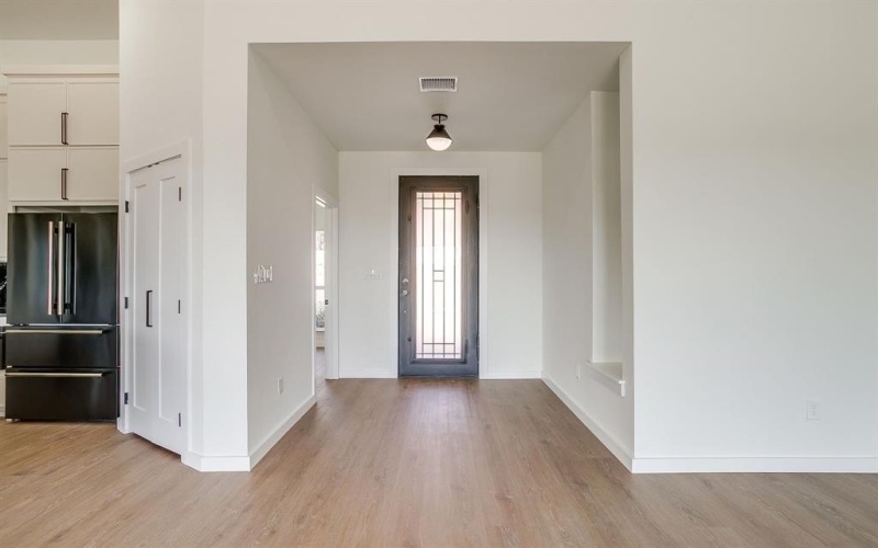 208 N Mountain Ridge, Cresson, TX 76035, 4 Habitaciones Habitaciones , ,5 BañosBaños,Residential,En Venta,208 N Mountain Ridge,0,21167024