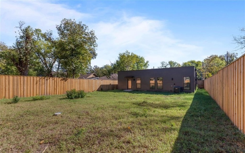 2535 Exline Street, Dallas, TX 75215, 4 Bedrooms Bedrooms, ,2 BathroomsBathrooms,Residential,For Sale,2535 Exline Street,0,21167214