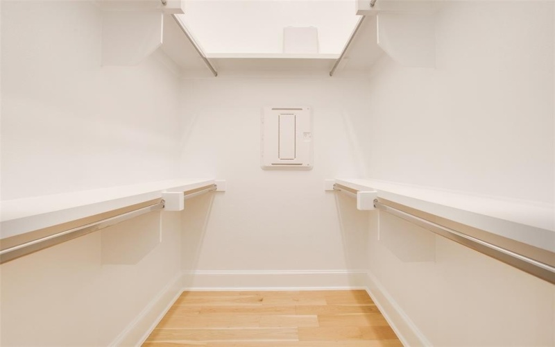 4639 New Water Lane, Dallas, TX 75219, 2 Bedrooms Bedrooms, ,2 BathroomsBathrooms,Residential,For Sale,4639 New Water Lane,0,21167659