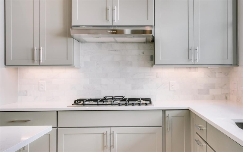 4639 New Water Lane, Dallas, TX 75219, 2 Bedrooms Bedrooms, ,2 BathroomsBathrooms,Residential,For Sale,4639 New Water Lane,0,21167659