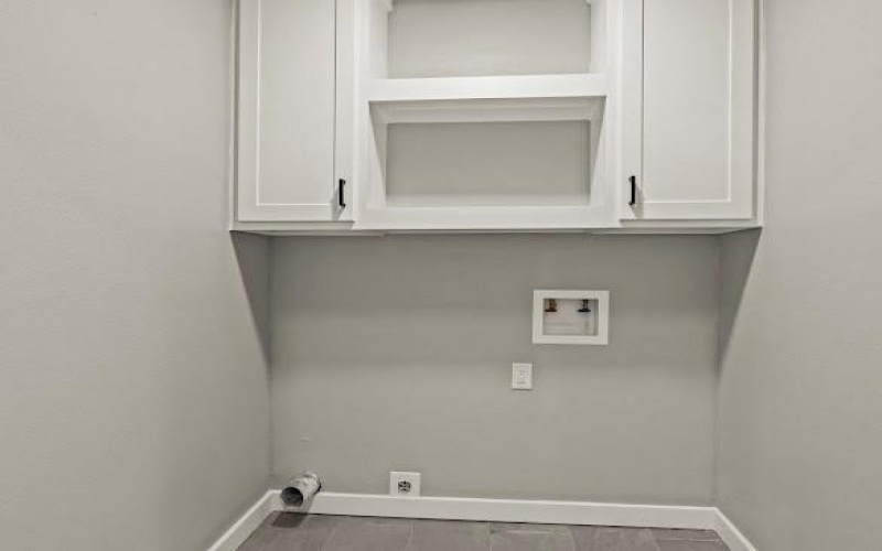 1301 E 9th Street, Mount Pleasant, TX 75455, 3 Bedrooms Bedrooms, ,2 BathroomsBathrooms,Residential,For Sale,1301 E 9th Street,0,21167817