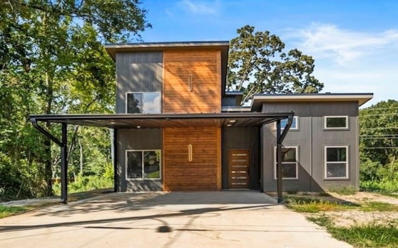 1301 E 9th Street, Mount Pleasant, TX 75455, 3 Bedrooms Bedrooms, ,2 BathroomsBathrooms,Residential,For Sale,1301 E 9th Street,0,21167817