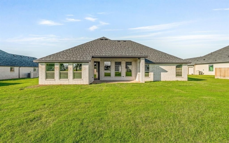 2160 Middlewood Circle, Granbury, TX 76049, 4 Bedrooms Bedrooms, ,2 BathroomsBathrooms,Residential,For Sale,2160 Middlewood Circle,0,21168181