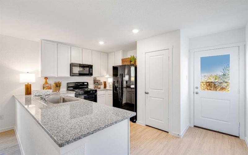 901 Birkdale Drive, Ennis, TX 75119, 3 Bedrooms Bedrooms, ,2 BathroomsBathrooms,Residential,For Sale,901 Birkdale Drive,0,21168272