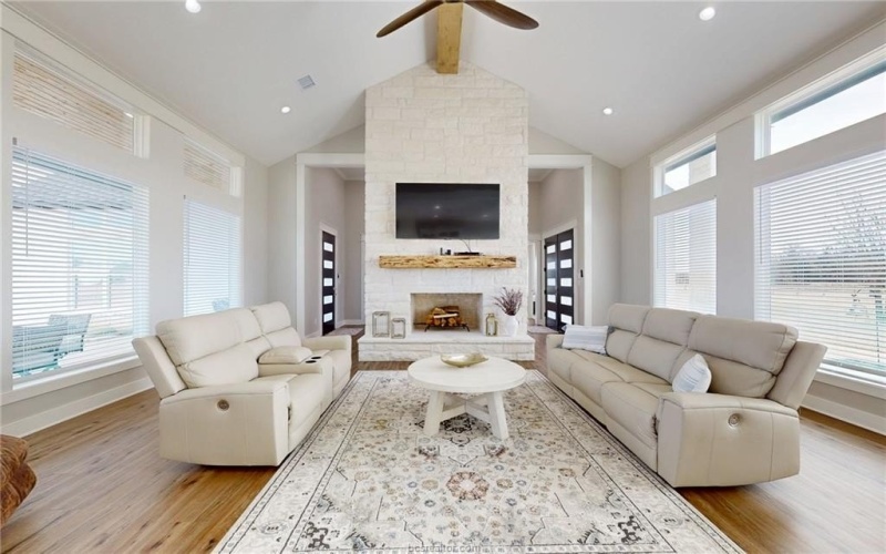 13504 Hudson Farms Rd, Franklin, TX 77859, 4 Bedrooms Bedrooms, ,3 BathroomsBathrooms,Residential,For Sale,13504 Hudson Farms Rd,0,26001413