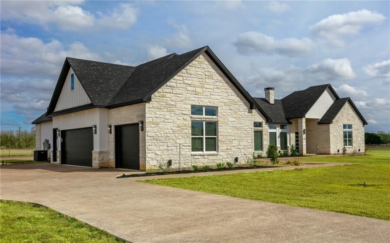 13504 Hudson Farms Rd, Franklin, TX 77859, 4 Bedrooms Bedrooms, ,3 BathroomsBathrooms,Residential,For Sale,13504 Hudson Farms Rd,0,26001413