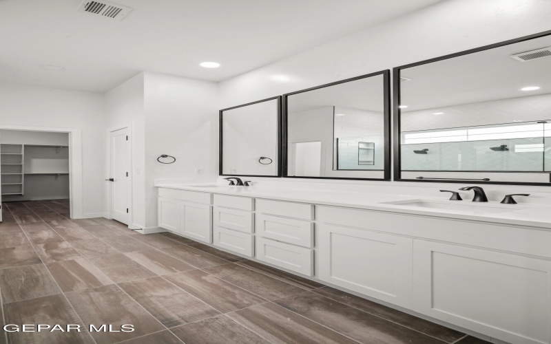 14016 Paseo Alegre Drive, El Paso, TX 79928, 3 Habitaciones Habitaciones , ,2 BañosBaños,Residential,En Venta,14016 Paseo Alegre Drive,0,937577