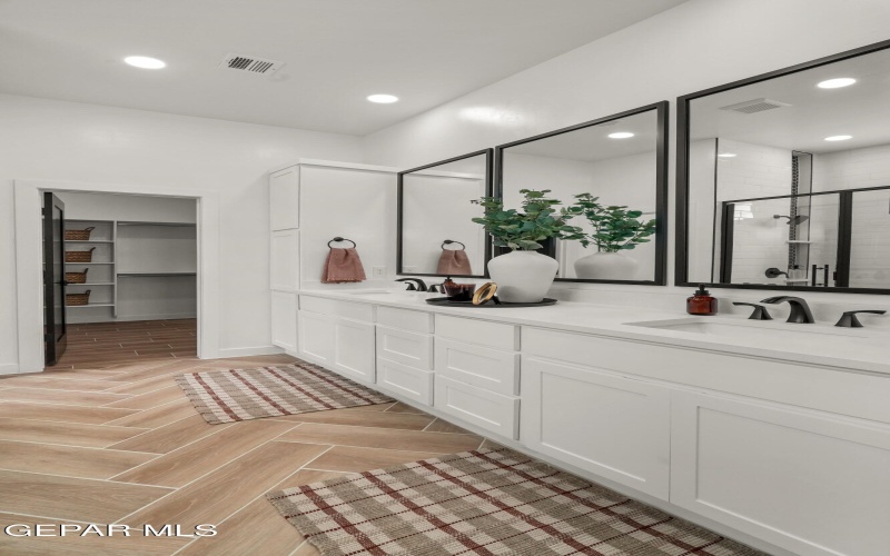 14024 Paseo Alegre Drive, El Paso, TX 79928, 3 Bedrooms Bedrooms, ,2 BathroomsBathrooms,Residential,For Sale,14024 Paseo Alegre Drive,0,937584