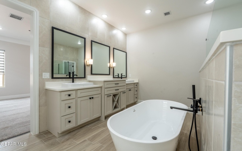 15065 RESOLVE Drive, El Paso, TX 79938, 4 Habitaciones Habitaciones , ,3 BañosBaños,Residential,En Venta,15065 RESOLVE Drive,0,937596