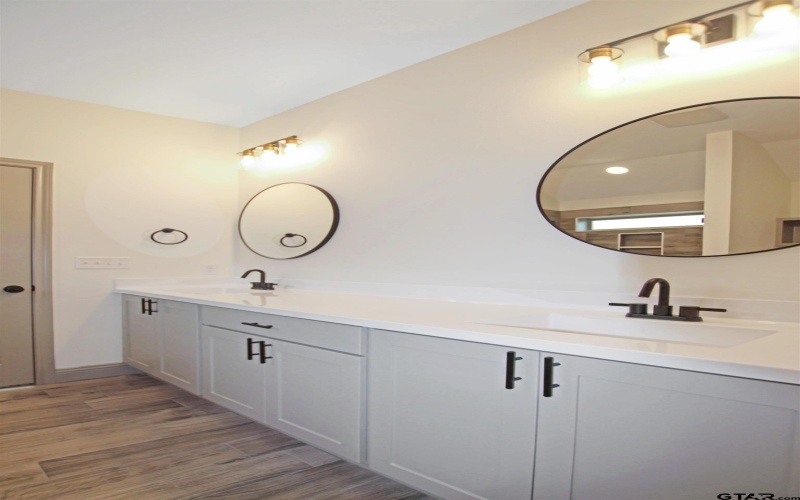 16318 Crossing Cir., Lindale, TX 75771, 3 Habitaciones Habitaciones , ,2 BañosBaños,Residential,En Venta,16318 Crossing Cir.,0,26001552