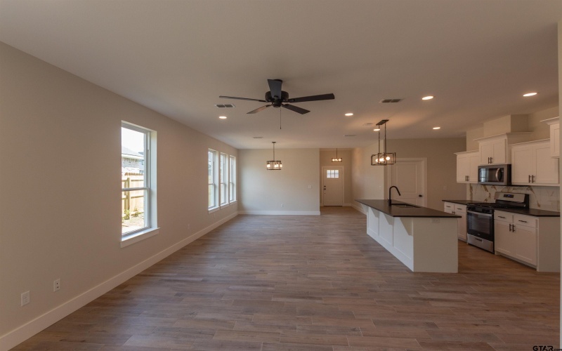 16230 Crossing Cir, Lindale, TX 75771, 4 Habitaciones Habitaciones , ,2 BañosBaños,Residential,En Venta,16230 Crossing Cir,0,26001553