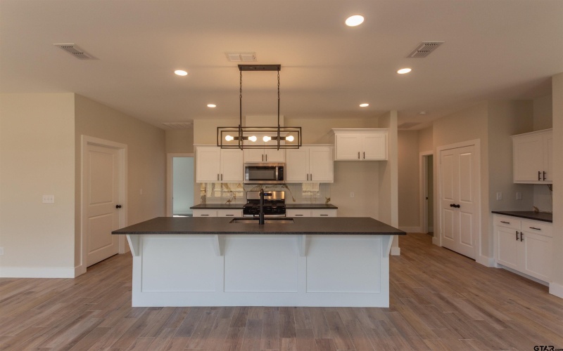 16230 Crossing Cir, Lindale, TX 75771, 4 Habitaciones Habitaciones , ,2 BañosBaños,Residential,En Venta,16230 Crossing Cir,0,26001553