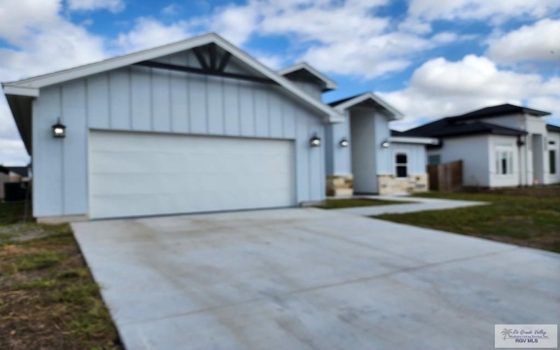 712 KAYLEE DR, LA FERIA, TX 78559, 4 Bedrooms Bedrooms, ,2 BathroomsBathrooms,Residential,For Sale,712 KAYLEE DR,0,29771832