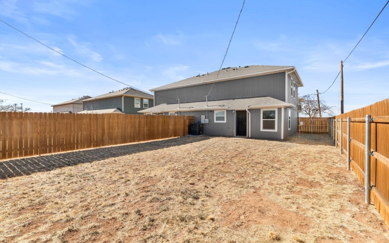 406 N Zenith Avenue unit: A & B #A & B, Lubbock, TX 79403, 6 Bedrooms Bedrooms, ,5 BathroomsBathrooms,Residential,For Sale,406 N Zenith Avenue unit: A & B,0,202600612