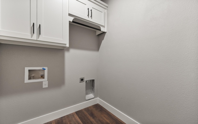 1111 N 6th Street, Wolfforth, TX 79382, 4 Habitaciones Habitaciones , ,3 BañosBaños,Residential,En Venta,1111 N 6th Street,0,202601507