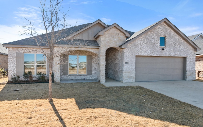 1111 N 6th Street, Wolfforth, TX 79382, 4 Habitaciones Habitaciones , ,3 BañosBaños,Residential,En Venta,1111 N 6th Street,0,202601507