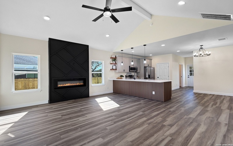 656 Skyline Dr, Bandera, TX 78003, 2 Habitaciones Habitaciones , ,2 BañosBaños,Residential,En Venta,656 Skyline Dr,0,1938438