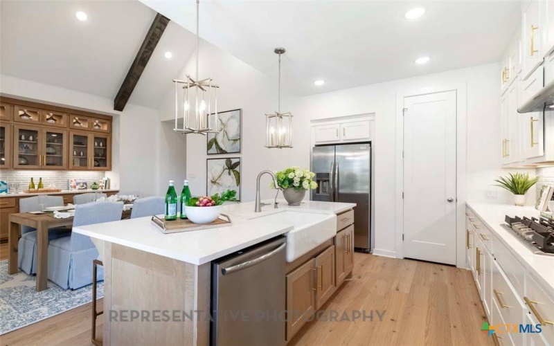 212 Missouri Primrose Lane, San Marcos, TX 78666, 4 Bedrooms Bedrooms, ,3 BathroomsBathrooms,Residential,For Sale,212 Missouri Primrose Lane,0,603469