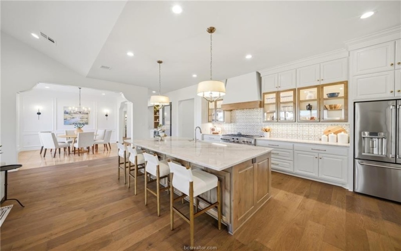 4801 Sunburst Court, College Station, TX 77845, 4 Bedrooms Bedrooms, ,5 BathroomsBathrooms,Residential,For Sale,4801 Sunburst Court,0,26001345