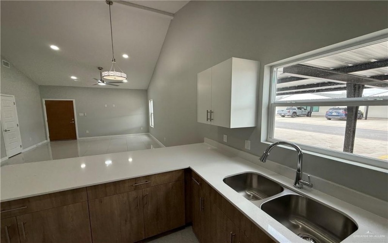 2608 Brownjay Road, Weslaco, TX 78596, ,Residential Multi Family,En Venta,2608 Brownjay Road,0,493436