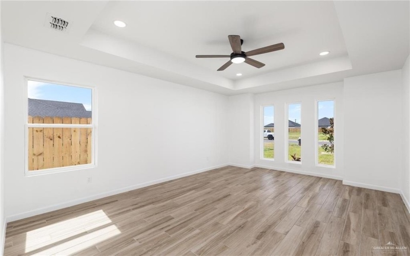 2112 Zinnia Street, Weslaco, TX 78596, 3 Bedrooms Bedrooms, ,2 BathroomsBathrooms,Residential,For Sale,2112 Zinnia Street,0,493894