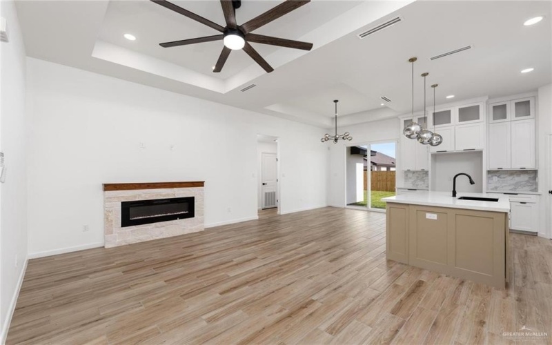 2112 Zinnia Street, Weslaco, TX 78596, 3 Bedrooms Bedrooms, ,2 BathroomsBathrooms,Residential,For Sale,2112 Zinnia Street,0,493894