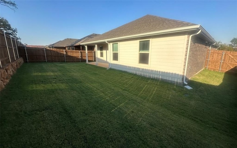 356 LUBBOCK Drive, Azle, TX 76020, 4 Habitaciones Habitaciones , ,2 BañosBaños,Residential,En Venta,356 LUBBOCK Drive,0,20975587