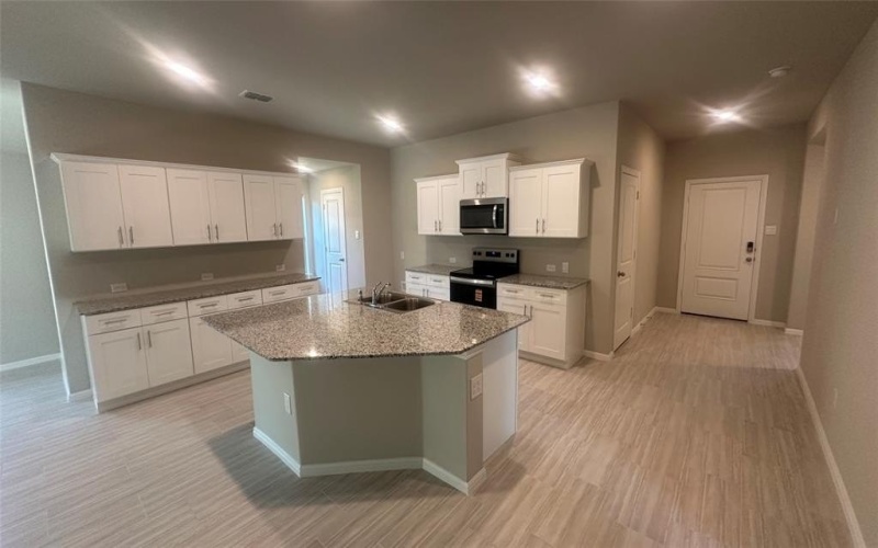 356 LUBBOCK Drive, Azle, TX 76020, 4 Habitaciones Habitaciones , ,2 BañosBaños,Residential,En Venta,356 LUBBOCK Drive,0,20975587