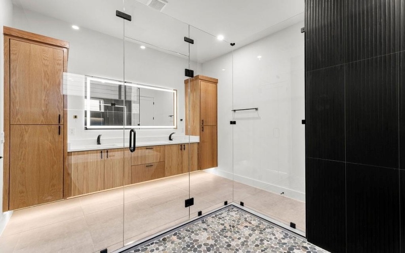 1825 & 1827 Pollard Street, Dallas, TX 75208, 8 Habitaciones Habitaciones , ,7 BañosBaños,Residential Multi Family,En Venta,1825 & 1827 Pollard Street,0,21159718