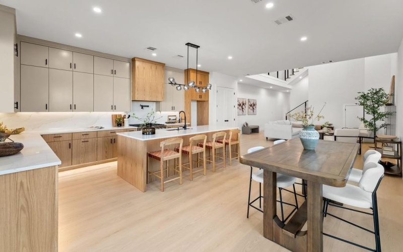 1827 Pollard Street, Dallas, TX 75208, 4 Habitaciones Habitaciones , ,3 BañosBaños,Residential,En Venta,1827 Pollard Street,0,21159721