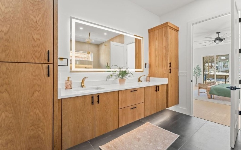 1827 Pollard Street, Dallas, TX 75208, 4 Habitaciones Habitaciones , ,3 BañosBaños,Residential,En Venta,1827 Pollard Street,0,21159721