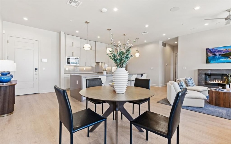 1900 S Ervay Street #508, Dallas, TX 75215, 2 Bedrooms Bedrooms, ,2 BathroomsBathrooms,Residential,For Sale,1900 S Ervay Street,0,21163640